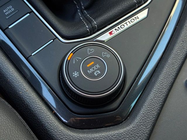 TIGUAN 2.0 TDI DSG R-LINE APP+MATRIX+AZV+CAM
