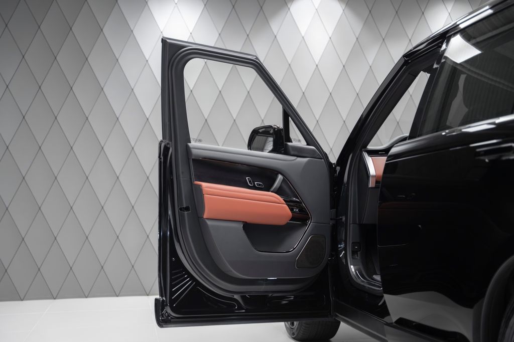 Range Rover P615 SV LWB 2026 BLACK/RED SUITE - Bild 14