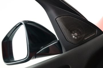 BMW 118d Aut. Sport Line Shadow PANO HUD H&K RFK