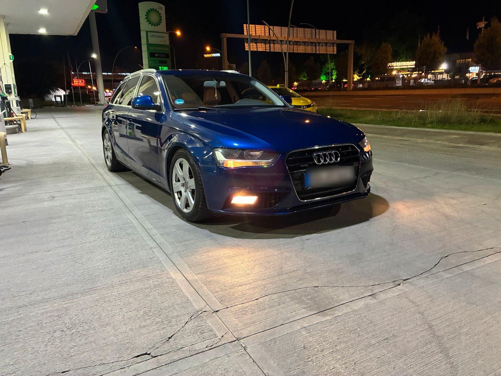 Audi A4 2013 — вигляд ззаду
