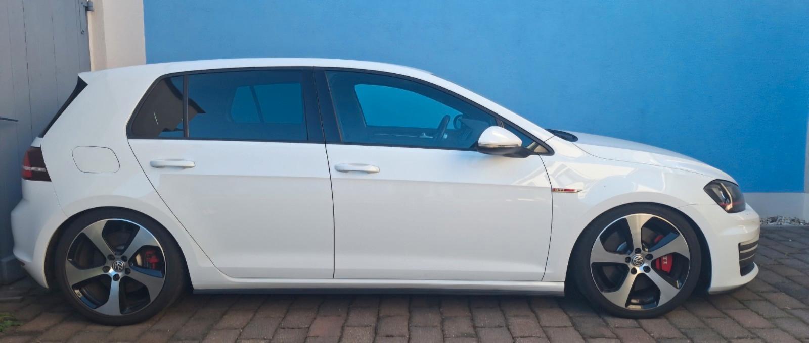Volkswagen Golf 2.0 TSI BMT GTI Performance GTI Performance