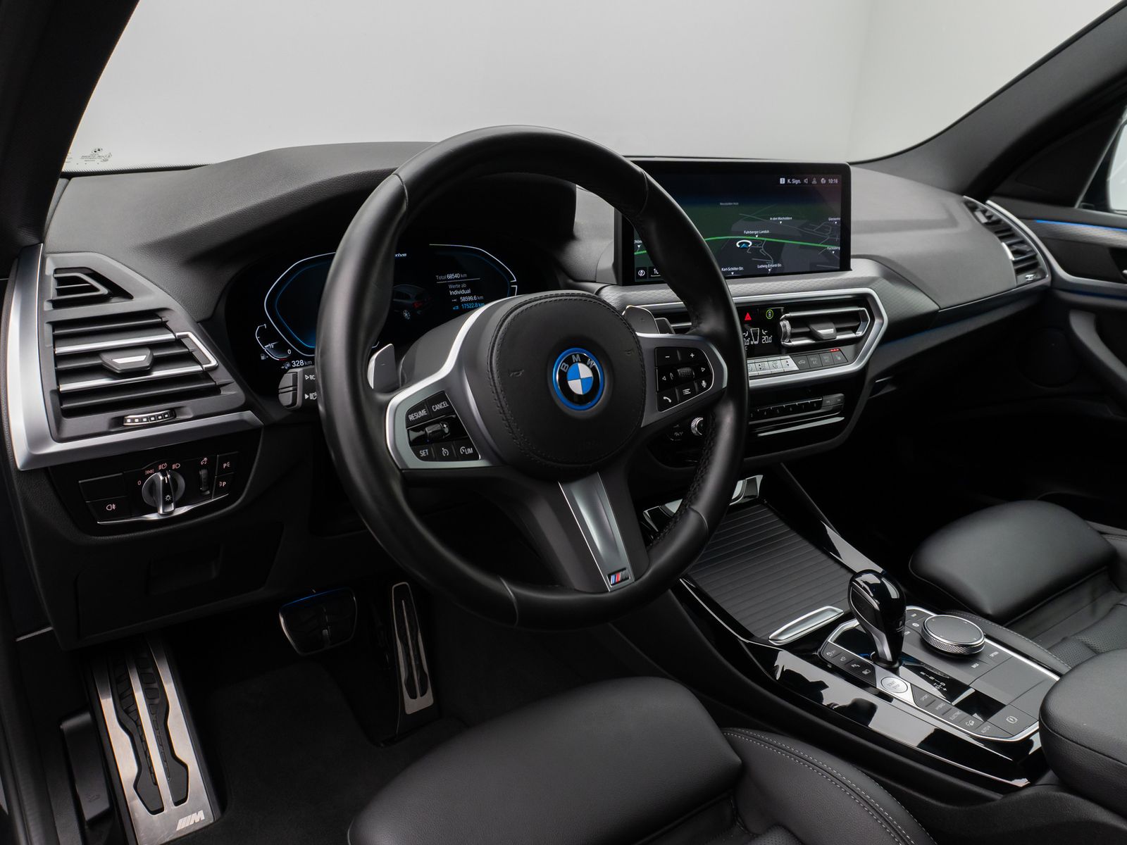 Fahrzeugabbildung BMW X3 xD30e M Sport 360°DAB HiFi Komfort AHK 20Zoll