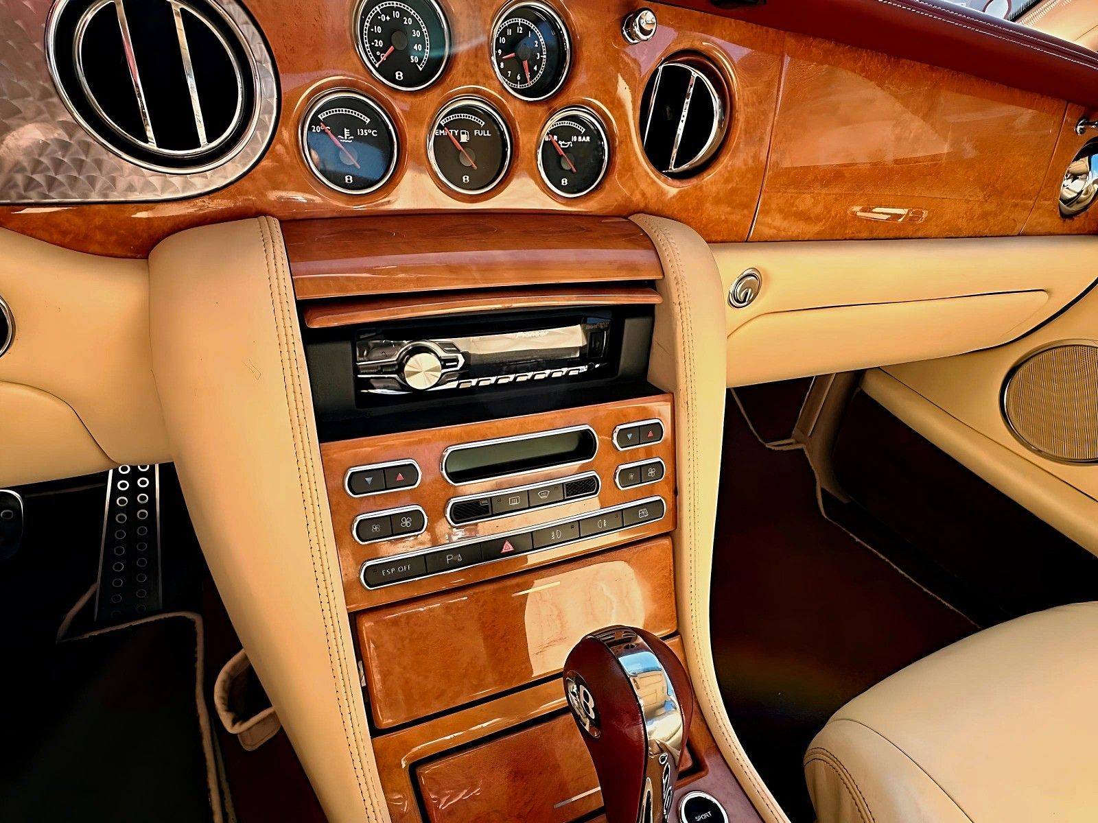 Fahrzeugabbildung Bentley Arnage Mulliner/Technisch umfassend revidiert+1A