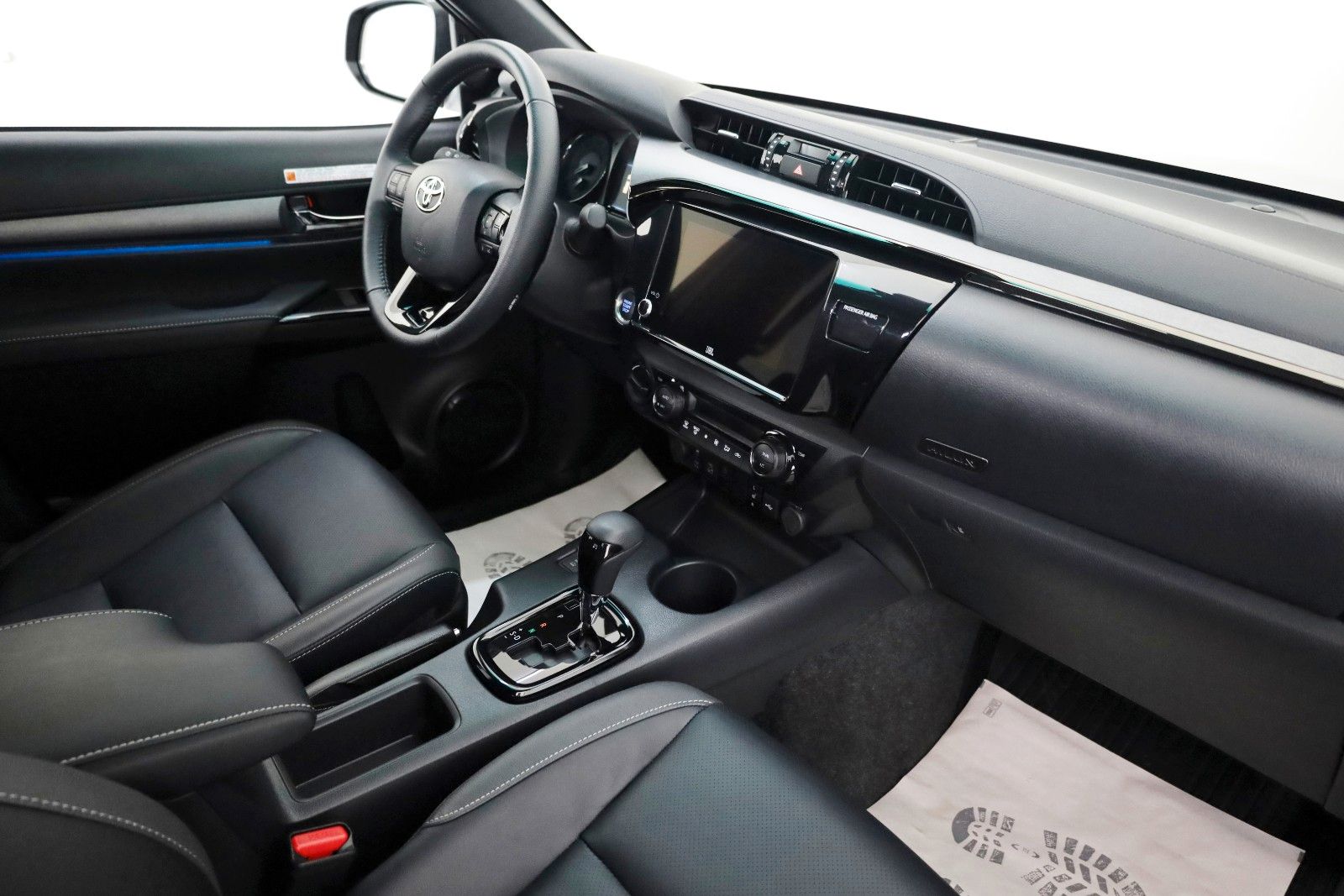 Fahrzeugabbildung Toyota Hilux Sport Invincible ,Navi,Kamera,Rollo