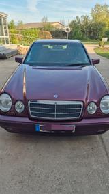 Mercedes-Benz 200 Diesel Model W210 - Mercedes-Benz 210 d