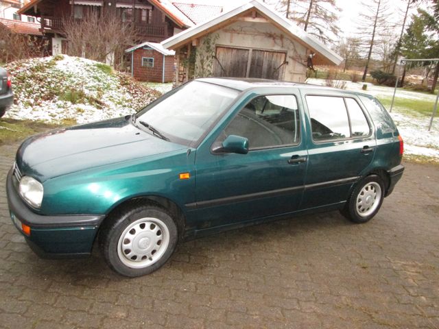 Volkswagen Golf 1.8 CL Europe<< 66KW 1,8 BENZIN