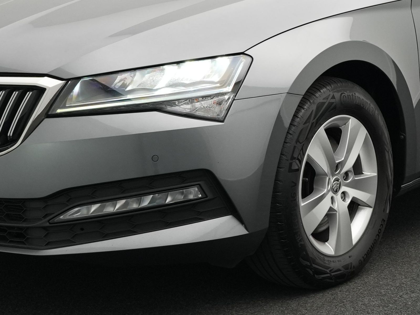 Skoda Superb - Bild 23