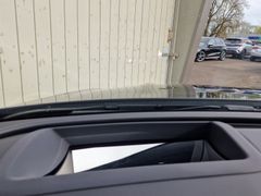 Fahrzeugabbildung Mercedes-Benz C 300d Lim. AMG-Line Navi LED SiHz ACC PDC 360°