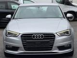 Audi A3 Lim. 2.0 TDI 4-Türig Xenon Plus MMI SH - Audi A3: Türig