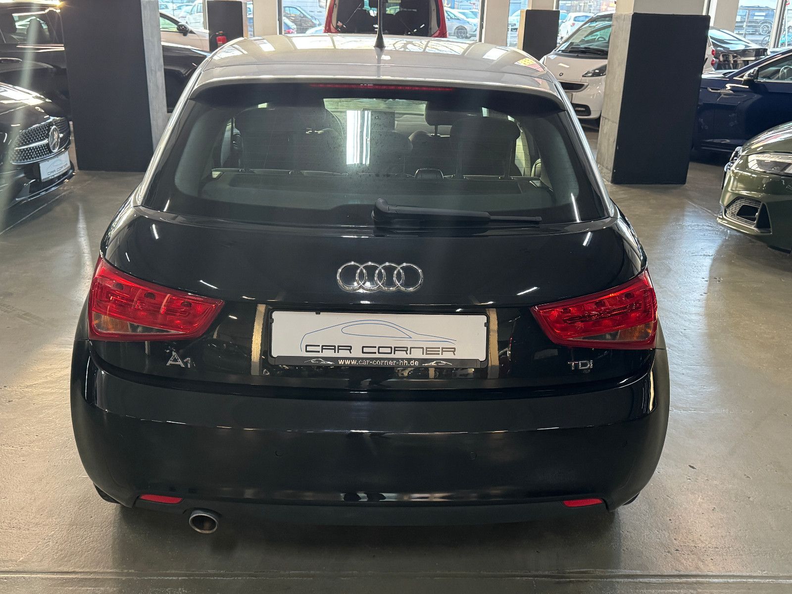 Fahrzeugabbildung Audi A1 1.6 TDI SPORTBACK S-TRONIC S-LINE AMBITION