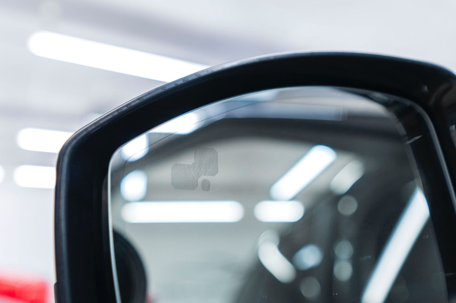 Fahrzeugabbildung Land Rover Range Rover Velar D180S LED Pano Kam PDC NAVI