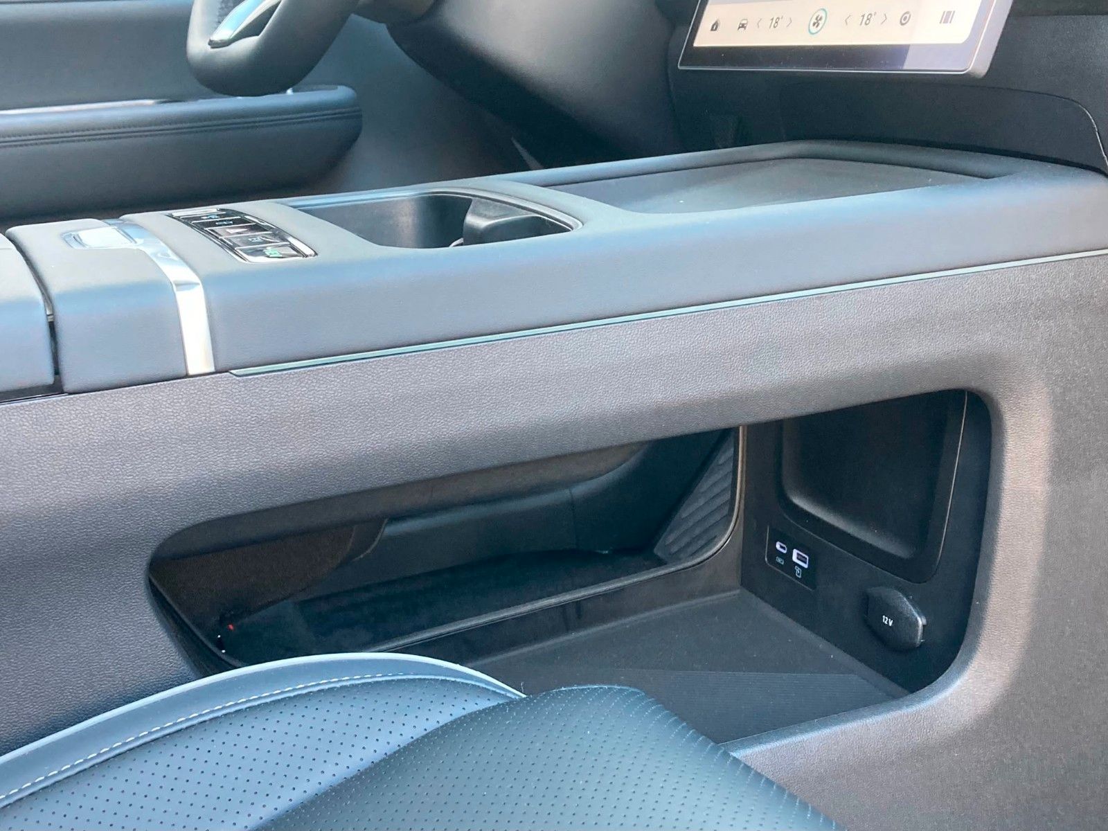 Fahrzeugabbildung JAECOO 7 1.5 TGDI PHEV 255 kW Exclusive/Sofort