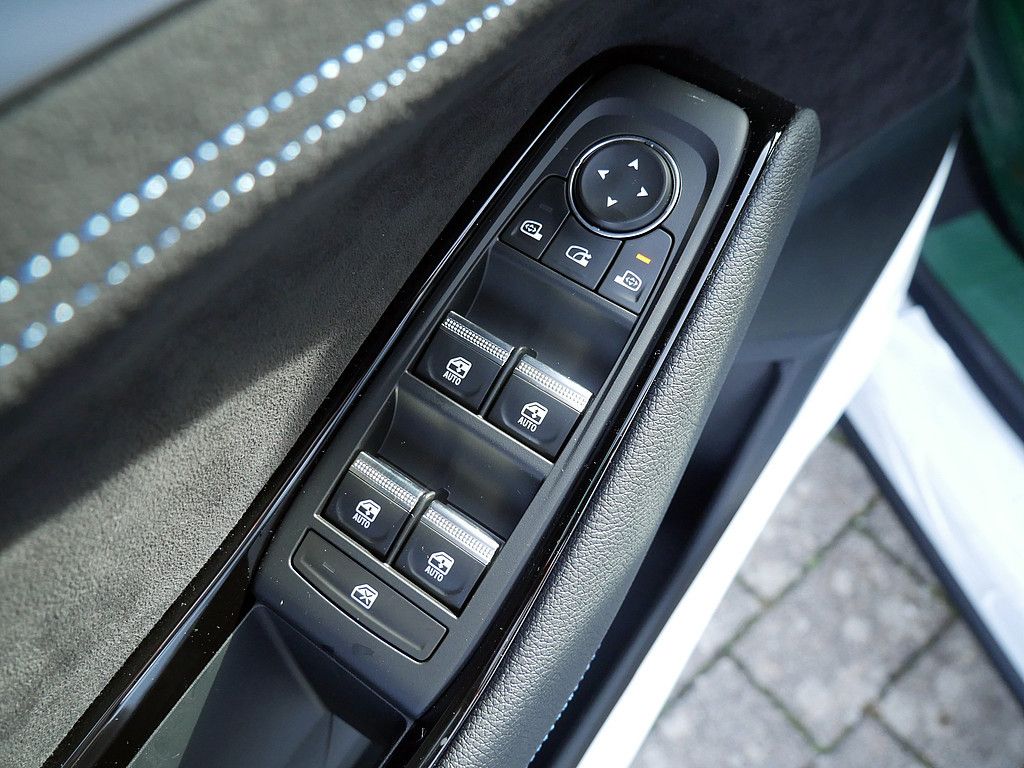 Fahrzeugabbildung Renault Austral Esprit Alpine Full Hybrid E-TECH 200