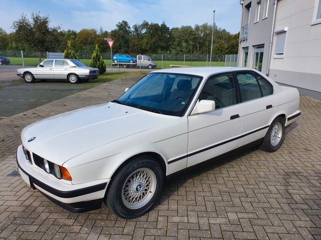 BMW 535i; aus 1. Hand; Scheckheft; Insp.+Tüv+H neu*