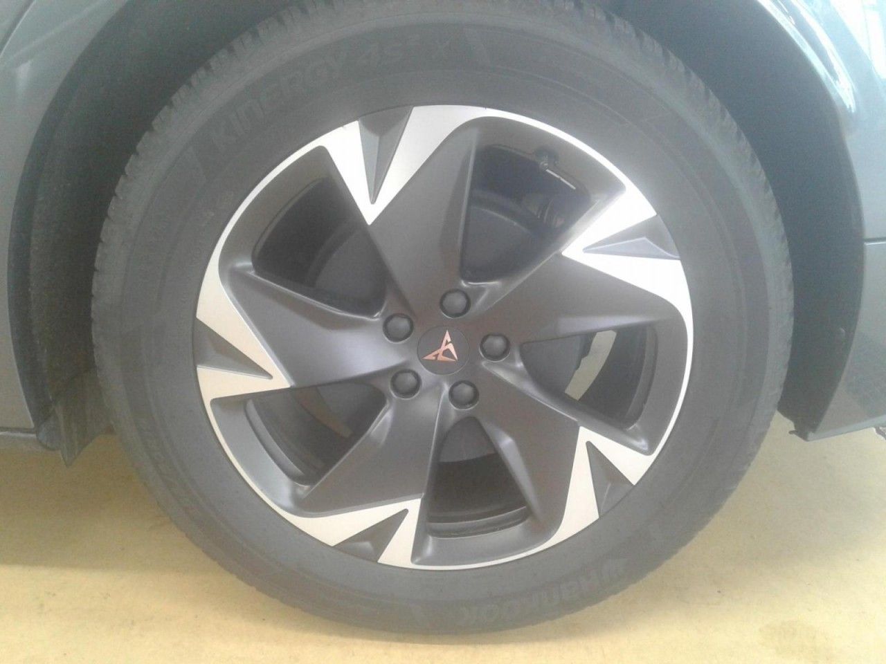 Cupra Tavascan - Bild 15