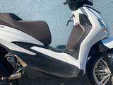 Piaggio BEVERLY 400 HPE S MIT ABS / ASR & TOPCASE - PIAGGIO ROLLER 400