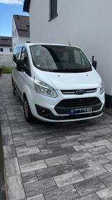Ford Transit Custom-Neuer Motor 40.000 km - 9-Sitzer  - Ford Transit Motor mit Diesel-Antrieb