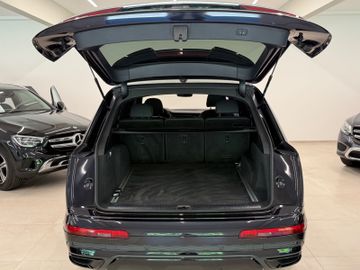 Audi Q7 - 10