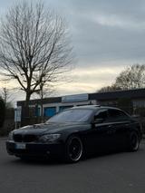 BMW 750Li V8 - BMW 750 in Wuppertal