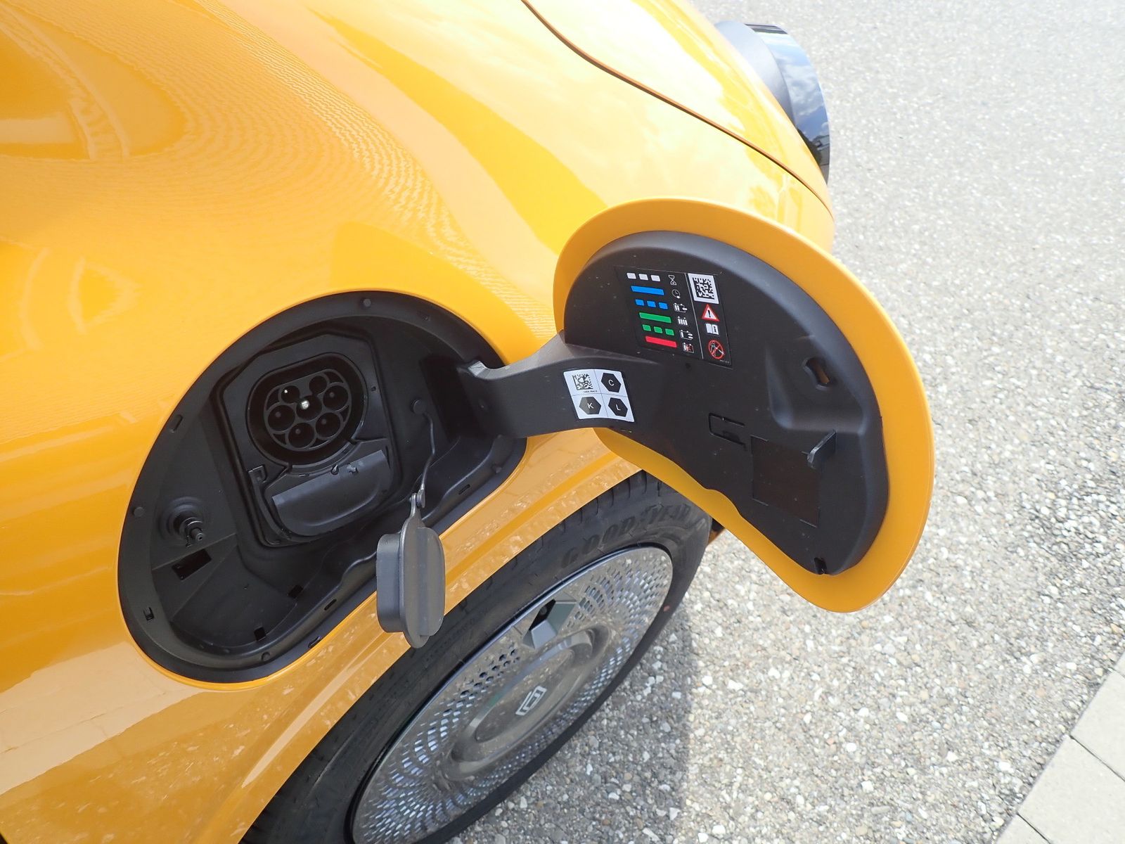 Fahrzeugabbildung Renault Twingo E-TECH elektr. Evolution 80hp Urban Range