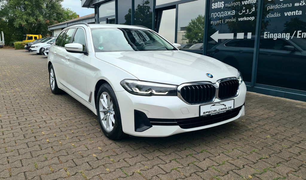 Image of BMW 530