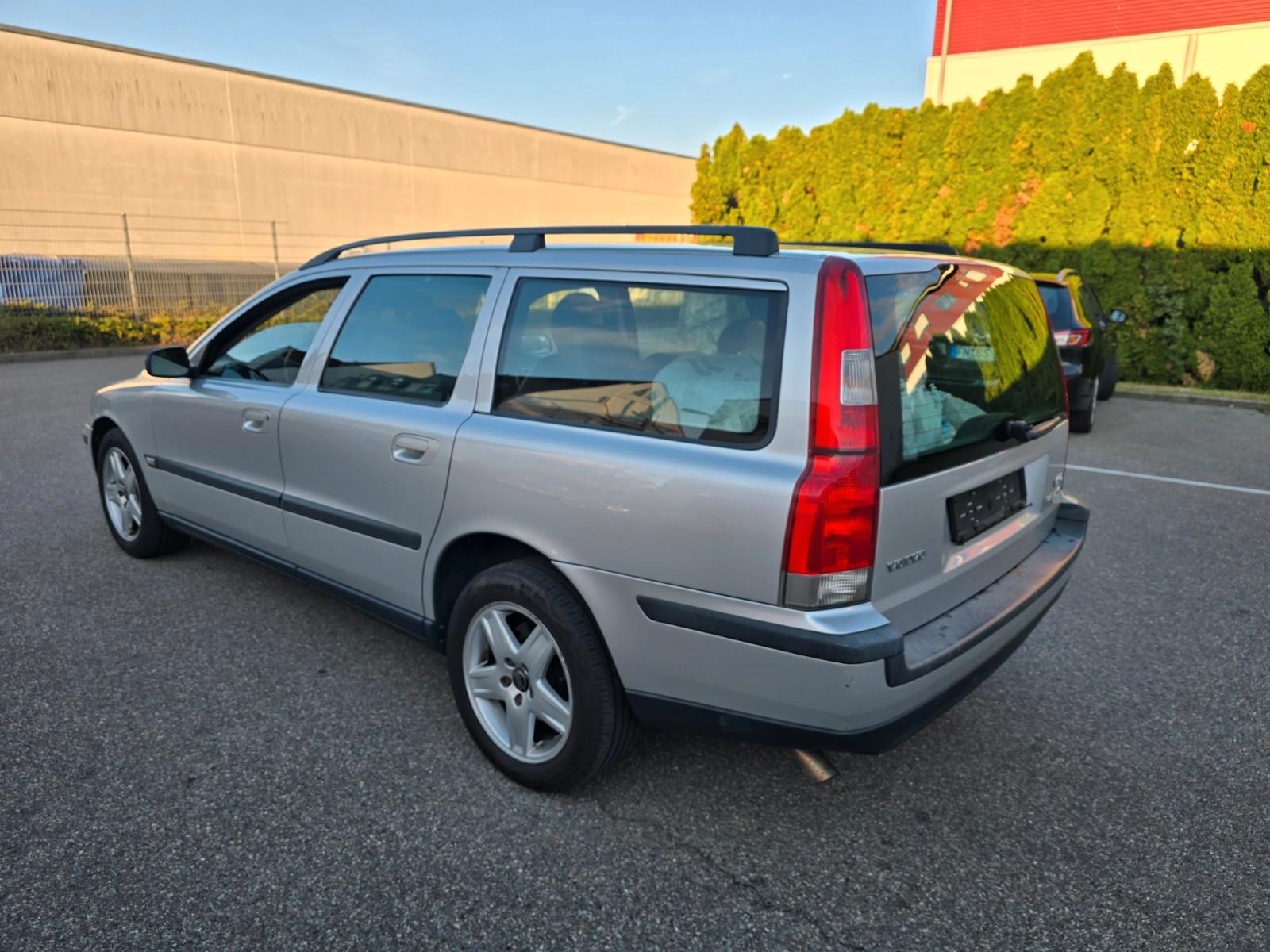 Volvo V70 2004 — photo 5