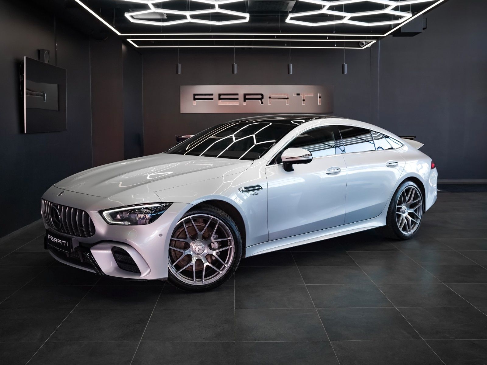 MERCEDES-BENZ AMG GT 4-trg. 43 4Matic+