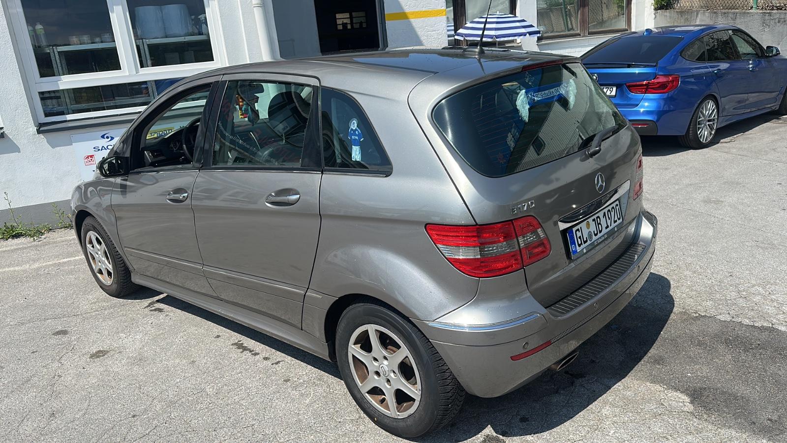 Mercedes-Benz B170 2005 — салон