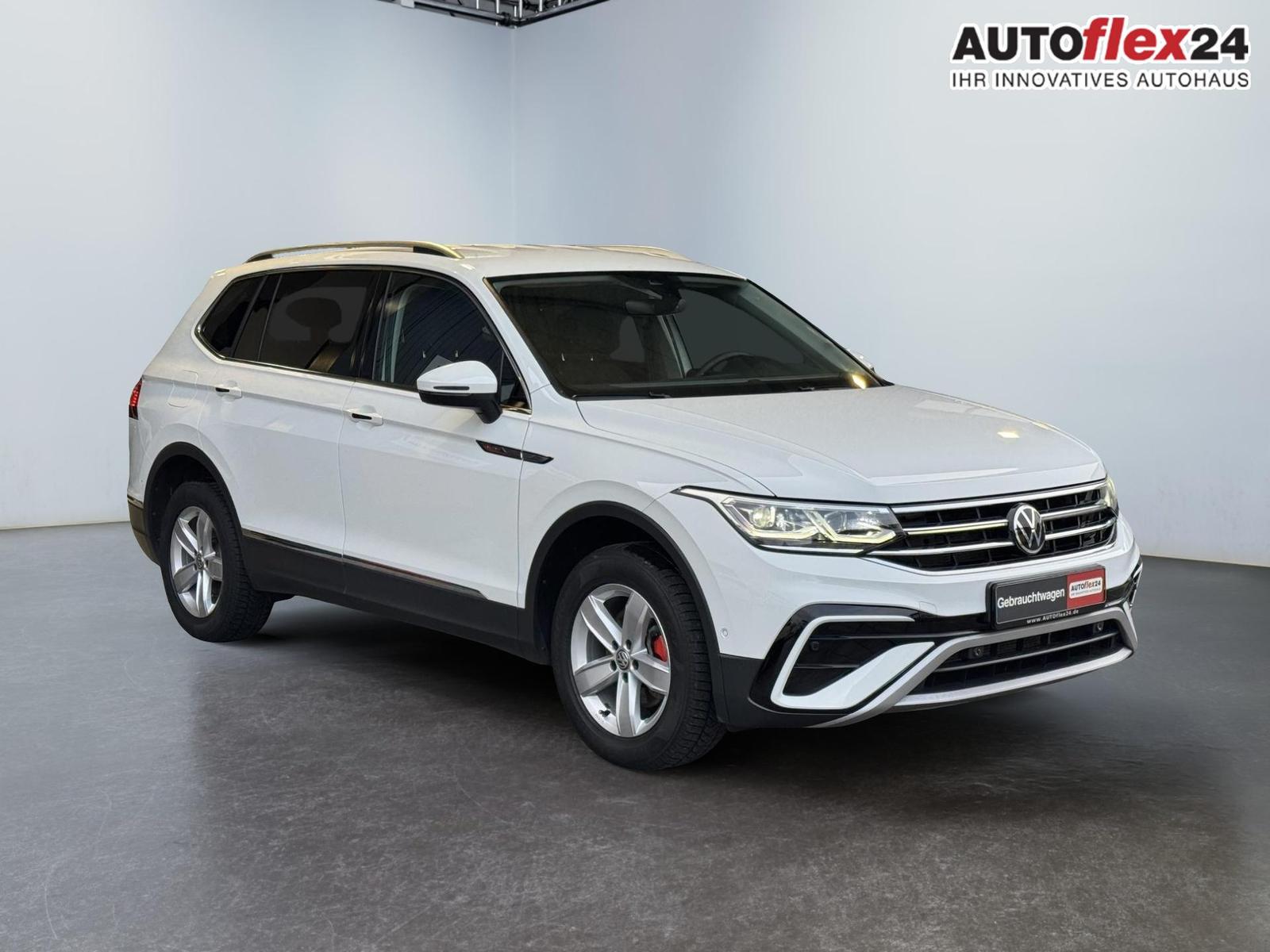 Volkswagen Tiguan Allspace 2.0 TDI Elegance Matrix Anhän...