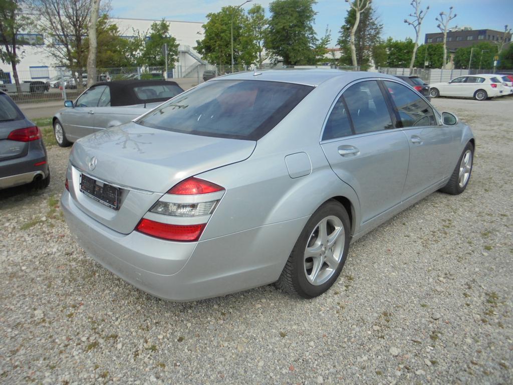Mercedes-Benz S 500