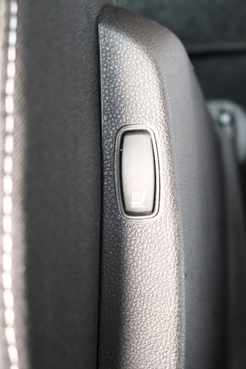 Fahrzeugabbildung Dacia Duster Prestige WINTERDIENST 4x4 * RFK * AHK