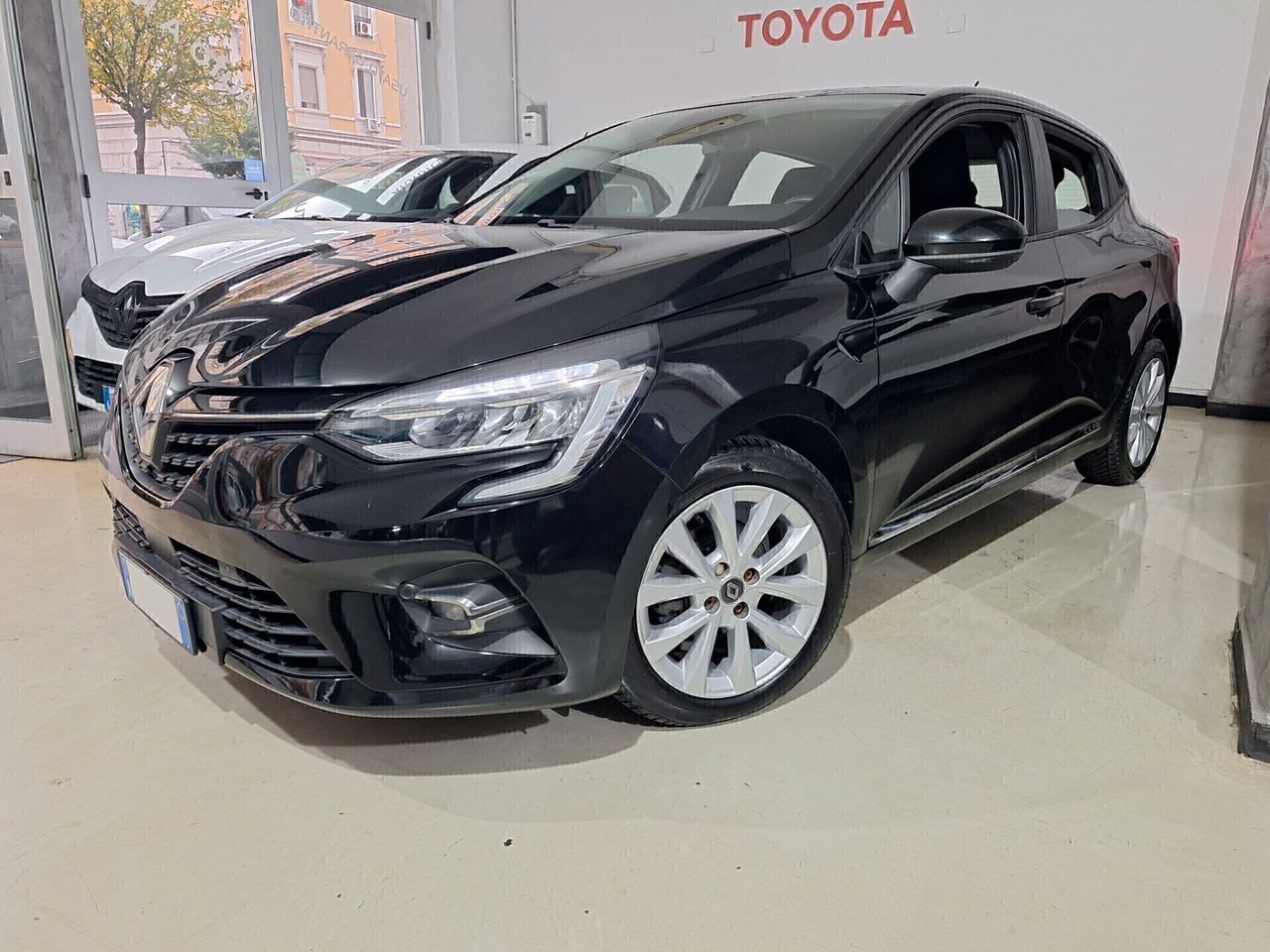 RENAULT Clio