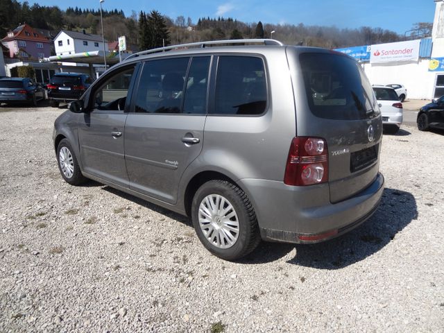 Fahrzeugabbildung Volkswagen Touran Freestyle BlueMotion/