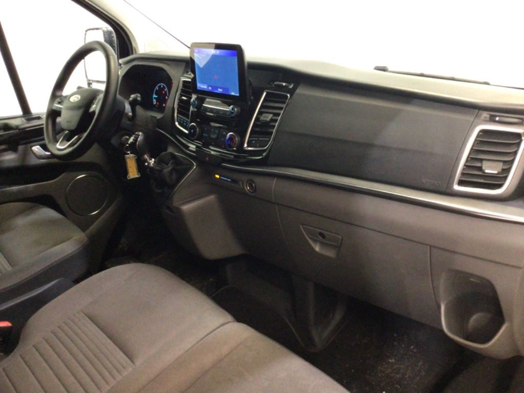 Fahrzeugabbildung Ford Tourneo Custom 320 L1 Titanium 2.0 TDCi EU6d Tit