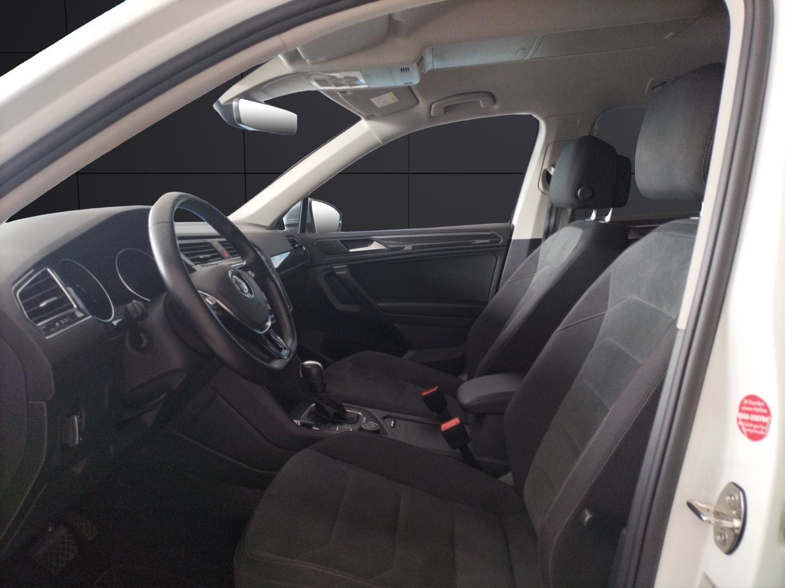 Fahrzeugabbildung Volkswagen Tiguan Allspace Highline 4M TDI DSG LED ACC AHK