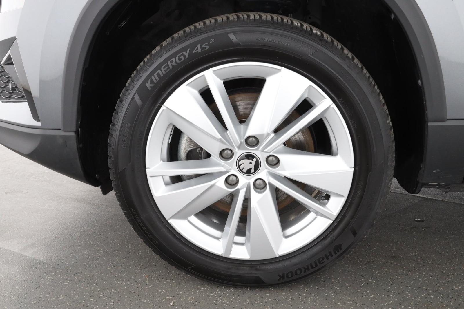 Skoda KAROQ 1.5 TSI DSG SELECTION | NAVI | LED | AHK |