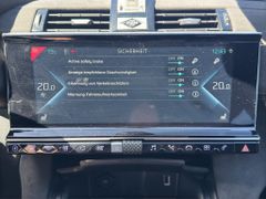 Fahrzeugabbildung DS Automobiles DS 7 Crossback 1.6 E-Tense 300 Performance Line