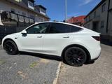 Tesla Model Y Performance | 1.Hand | 2767KM | Garantie - Tesla Model Y in Frankfurt (Main)