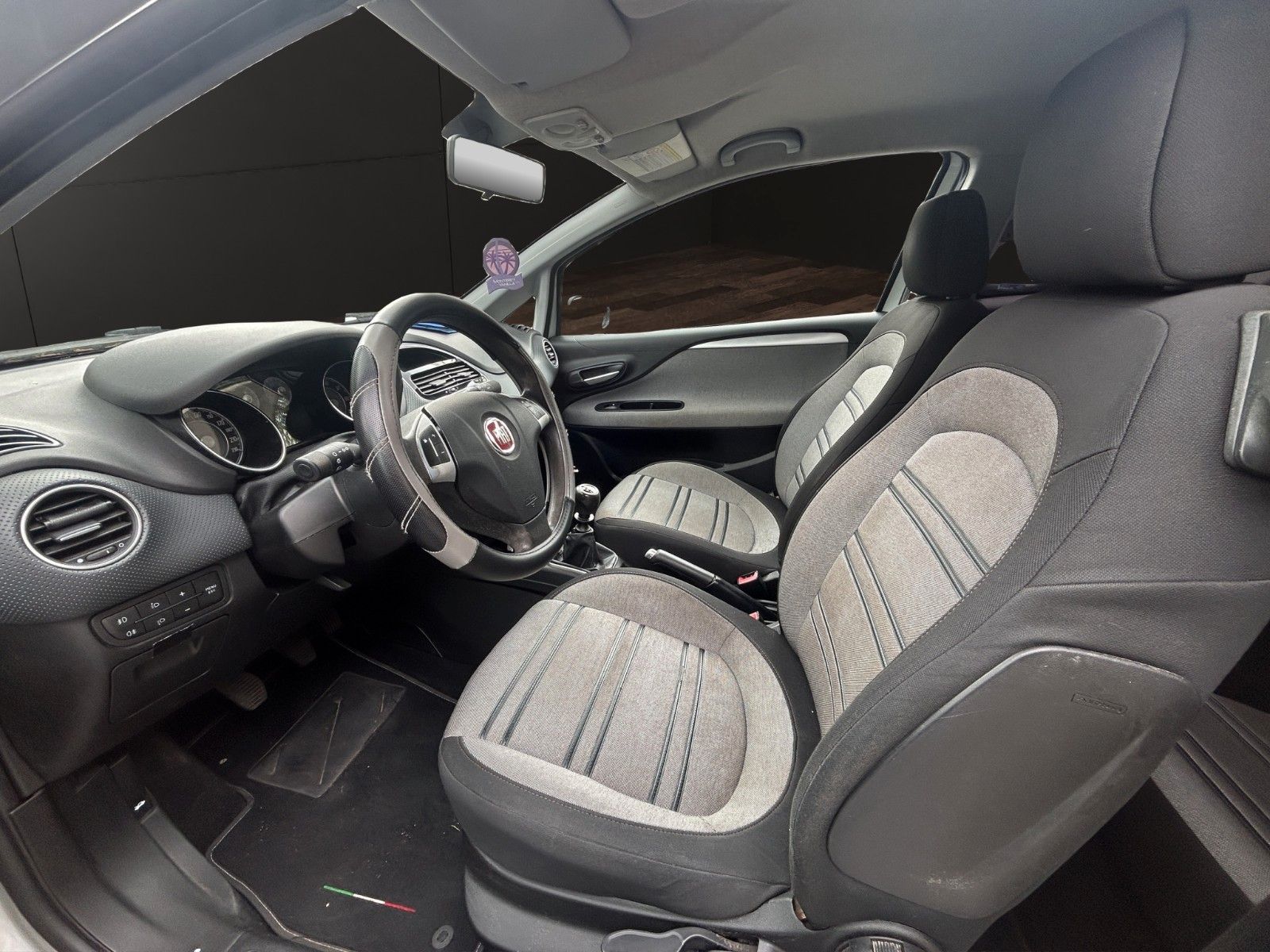 Fahrzeugabbildung Fiat Punto Evo Dynamic Klima  Zahnrimmen neu/