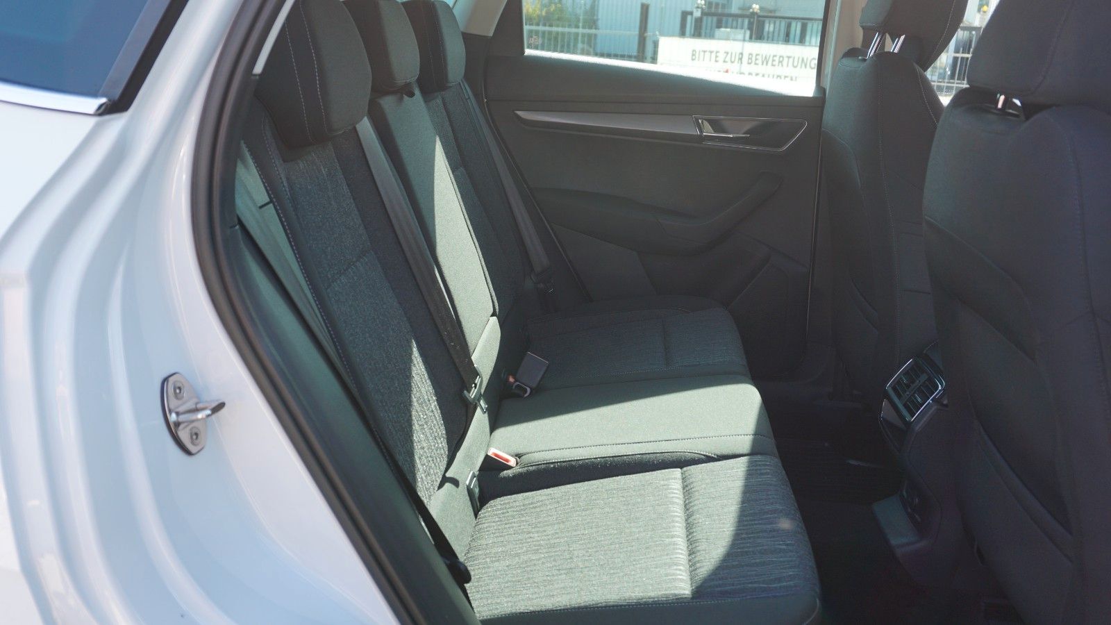 Fahrzeugabbildung SKODA Karoq Style, LED, PDC, SR+WR, Apple CarPlay