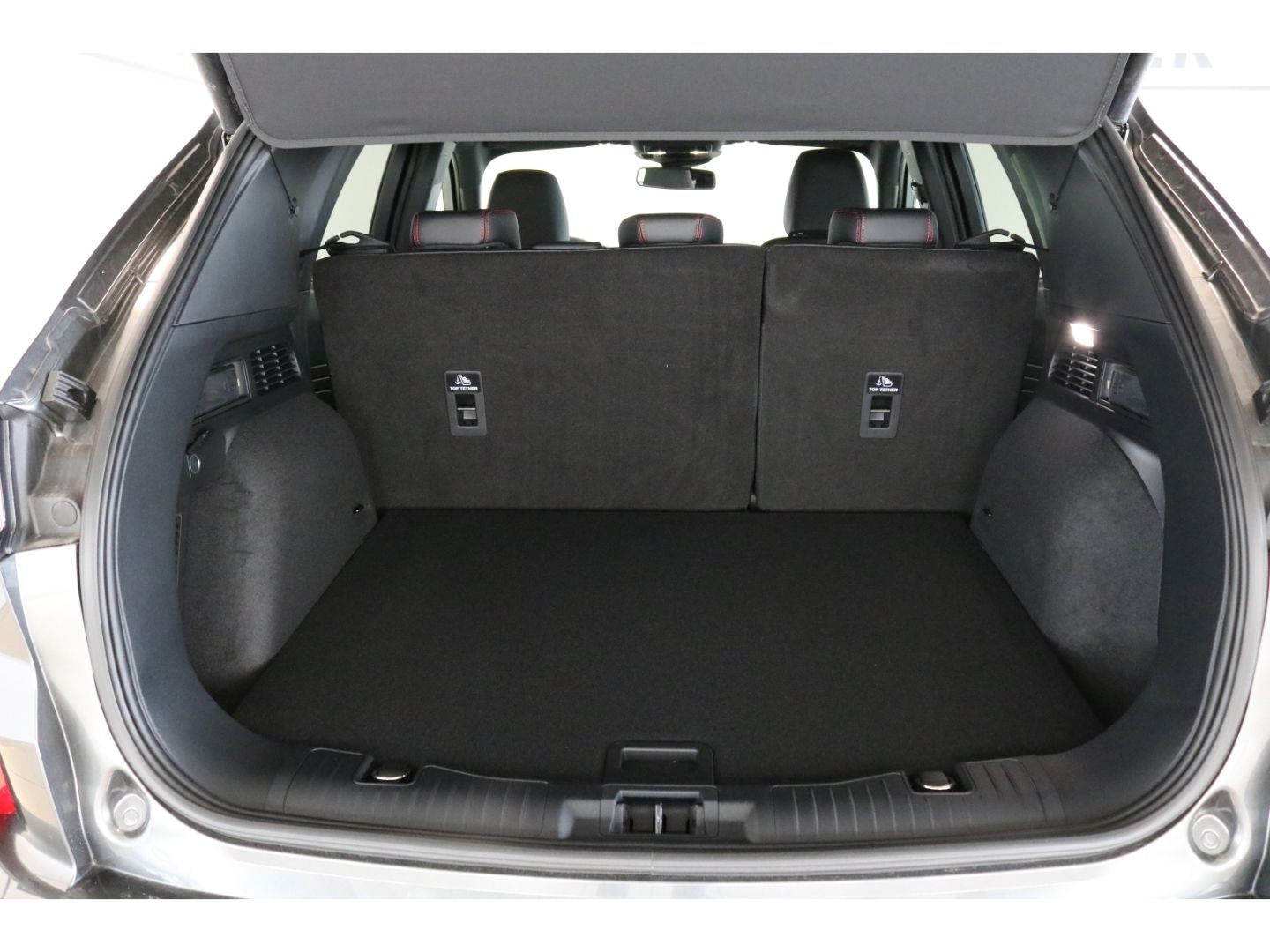 Fahrzeugabbildung Ford Kuga Plug-In Hybrid ST-Line X 2.5 Kamera LED