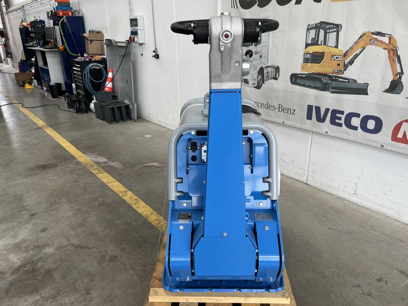 Fahrzeugabbildung Weber Weber CR 8 MDM Hatz-Diesel / 601kg / DEMO / 2022