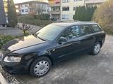 Audi A4 1.6 Avant - - Audi A4 mit Benzin-Antrieb: Kombi, Klimaautomatik, 1.6