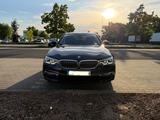BMW 530i; H&K; Schiebedach, Leder, Luxury Line - BMW 530 mit Schiebedach