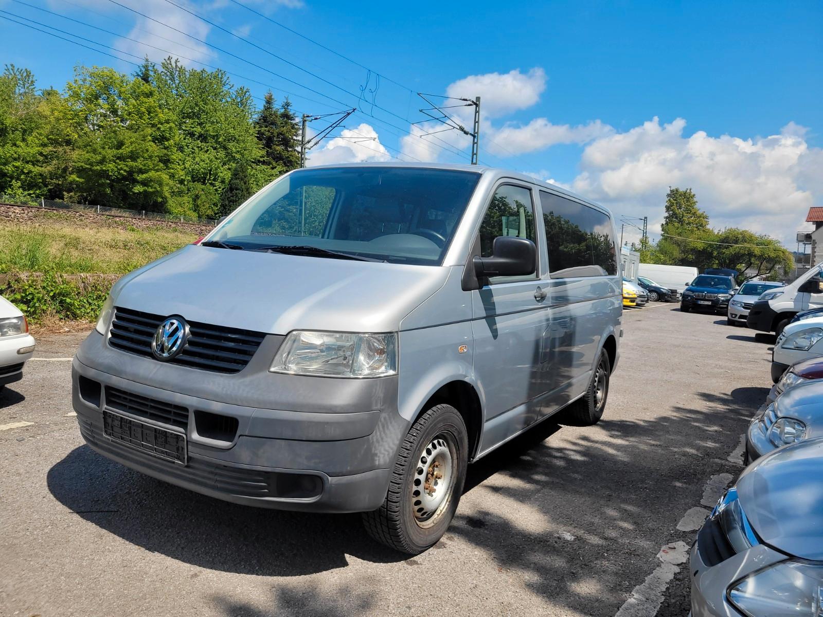 Volkswagen T5 Transporter mit sitzer und klima