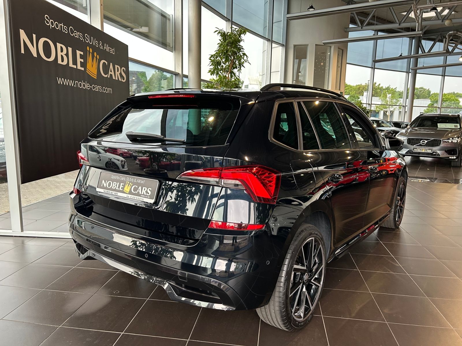 Fahrzeugabbildung SKODA KAMIQ Monte Carlo PANO LED NAVI