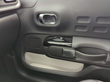 Citroën C3 1.2 PureTech 83 Plus +SpurH+KlimaA+Navi+LED