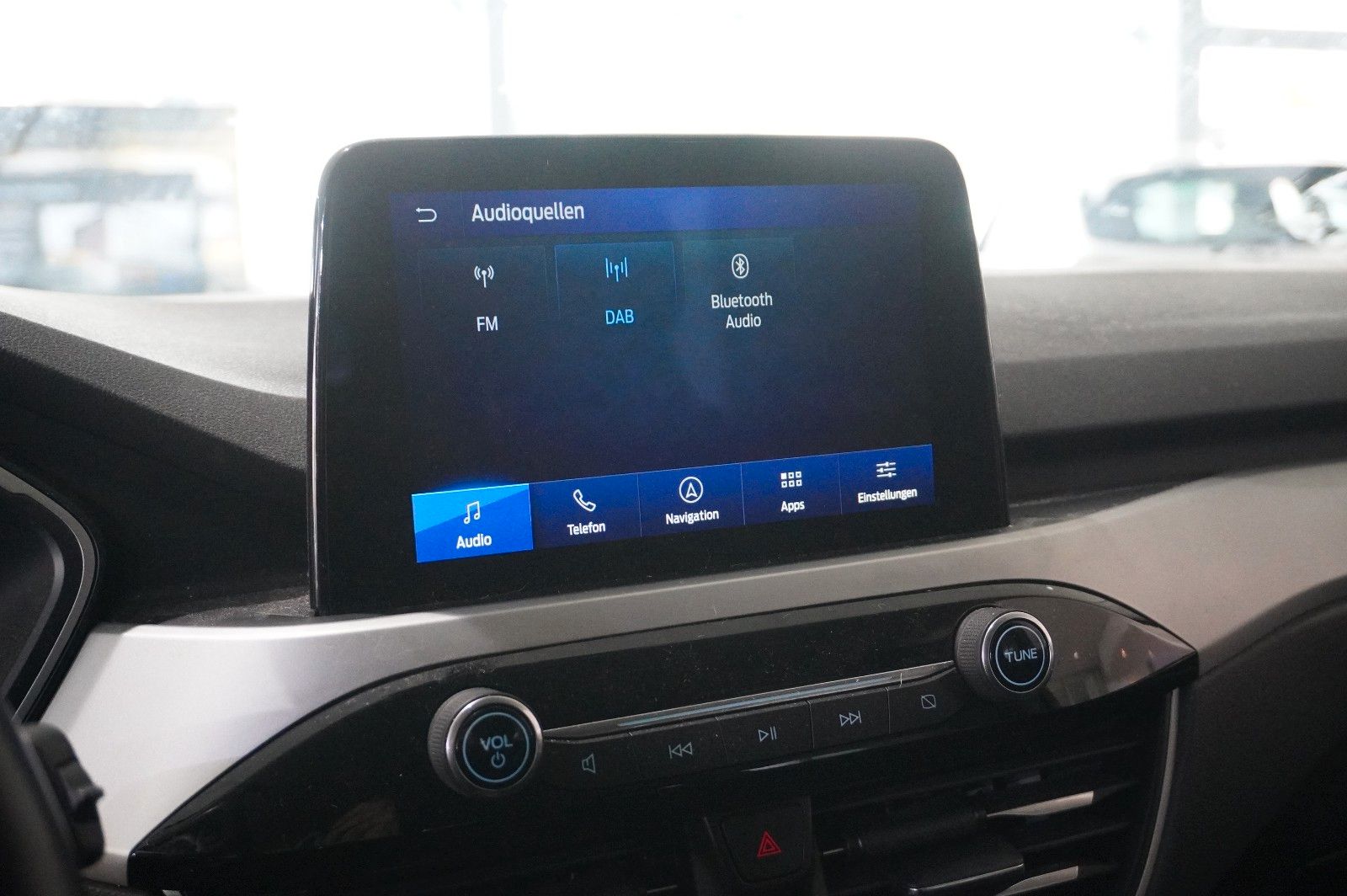 Fahrzeugabbildung Ford Kuga 1.5D COOL & CONN. NAVI/LED/SHZ/TEMP./NEBEL