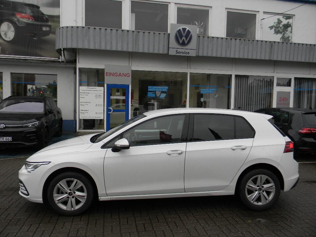 Volkswagen Golf VIII Lim. Life 2,0 TDI 7 GANG DSG Kamera