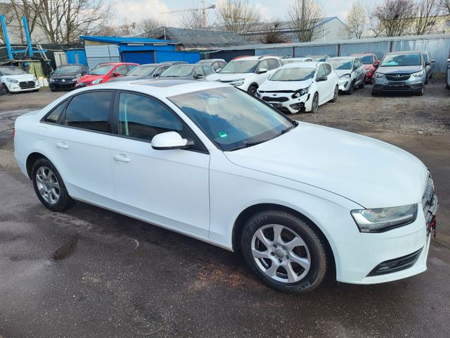 Audi A4 Lim. Attraction 1.8